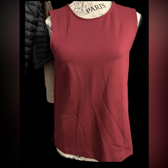 J.Crew Jeweled 3 Button Sleeveless Top NWT🌹 - Picture 4 of 6